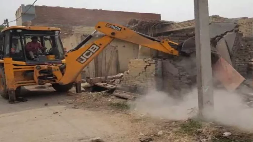 14_07_2022-bulldozer_ran_in_sambhal_22890585